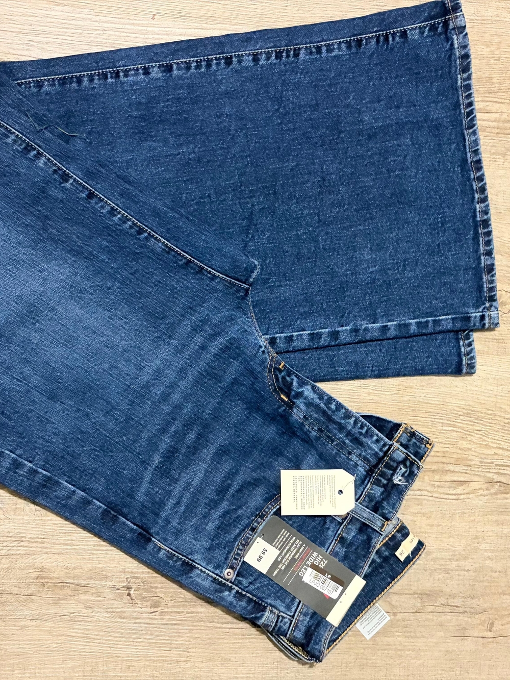 Classic Woman's Dark Blue Denim Jeans - Timeless Casual Fit